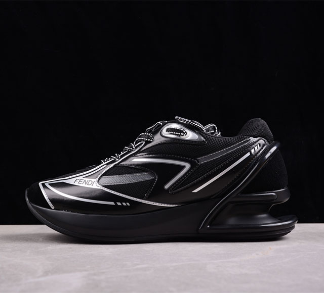 Fendi 芬迪 圆头舒适 低帮 生活休闲鞋 货号 8E8452Aq70F1Mep 此款鞋采用近几年比较流行的版型设计 外观时尚大气 鞋底采用耐磨的材质 穿上它