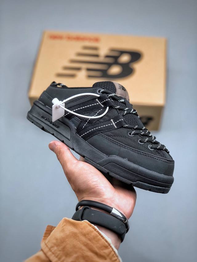 New Balance Crv Ca V2 韩版慵懒休闲鞋 Sd3205Bb2 #鞋型不再是流线型的跑鞋鞋型，而是相对扁平的休闲鞋，鞋身材质为橡胶和网格布。后跟
