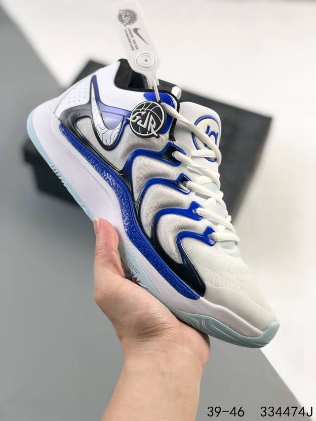 公司级真标带半码！ 耐克 休闲复古实战鞋 Nike Kd 17 E 杜兰特十七代签名实战篮球鞋 这双kd17 致敬air Max Plus的味道很浓厚. 初上脚