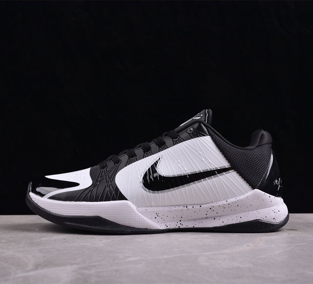 Nike Zoom Kobe 5Protro 科比5 黑白奥利奥 专业实战篮球鞋cd4911-201 尺码：40 40.5 41 42 42.5 43 44 4
