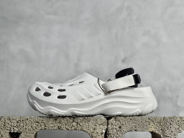 Adidas Maxxclog 夏季休闲沙滩拖鞋凉鞋 魔术贴舒适轻便运动防滑潮流洞洞凉鞋 货号：Jh9845 尺码36-47
