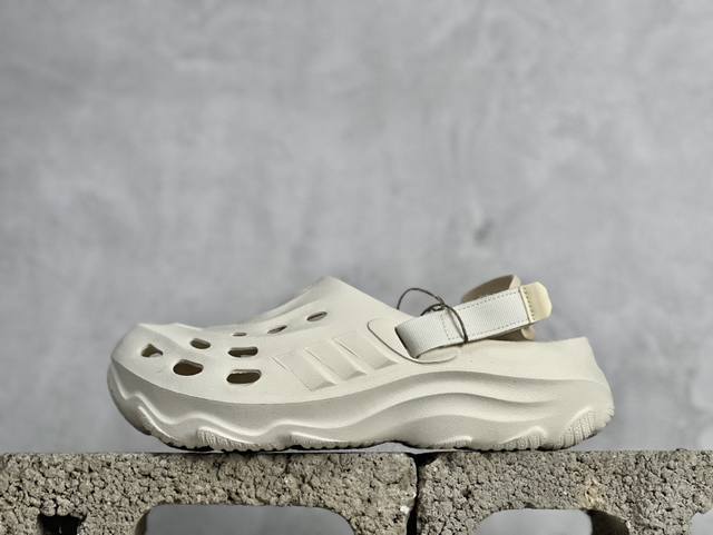 Adidas Maxxclog 夏季休闲沙滩拖鞋凉鞋 魔术贴舒适轻便运动防滑潮流洞洞凉鞋 货号：Jh9846 尺码36-47