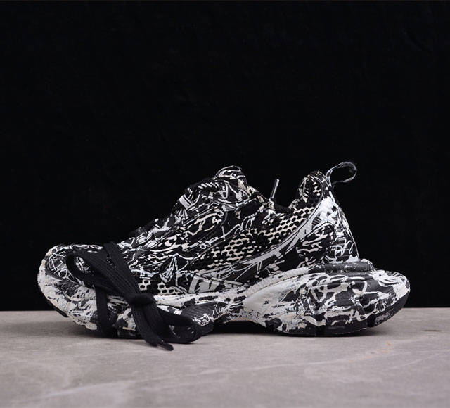 Balenciaga Phantom Sneaker 官方同步 巴黎世家 十代潮流跑鞋 W3XL20236 #增加全新设计 在延续 Track Trainer